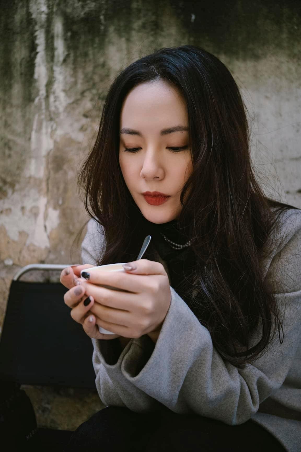 Ca sĩ Phương Linh