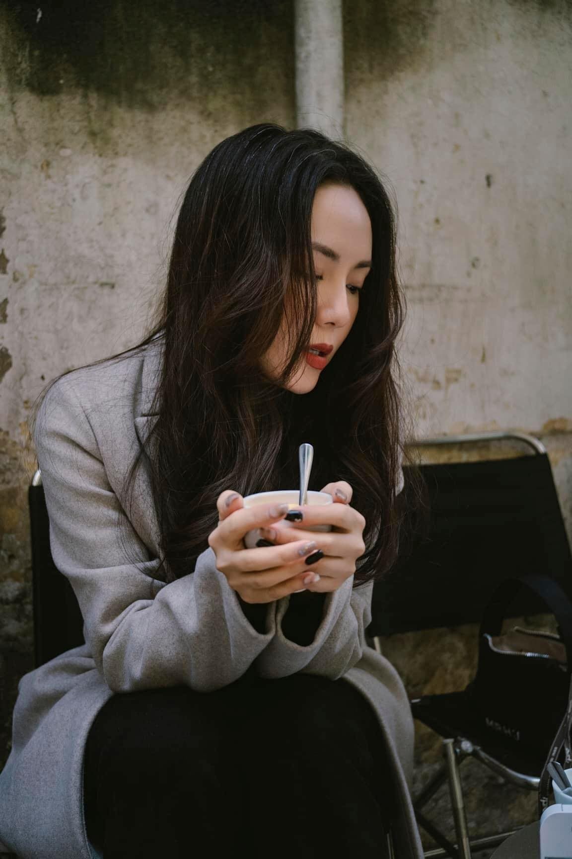 Ca sĩ Phương Linh