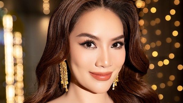 Ngắm vóc dáng nuột nà của Hoa hậu Lê Hoàng Phương