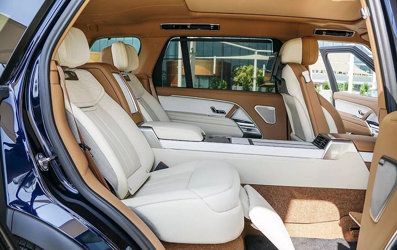 Cận cảnh Range Rover SV 2024 vừa ra mắt tại Việt Nam, giá từ 16,869 tỷ đồng