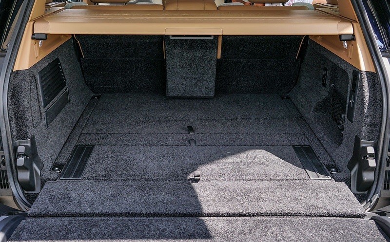 Cận cảnh Range Rover SV 2024 vừa ra mắt tại Việt Nam, giá từ 16,869 tỷ đồng