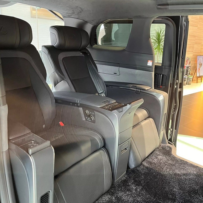 Đại lý bắt đầu nhận cọc Lexus LM 500h 2024 tại Việt Nam