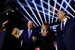 Phần lớn mức tăng thu nhập năm 2023 của Tổng thống Mỹ Joe Biden và vợ đến từ đâu?