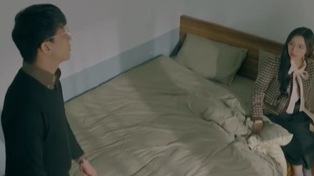 Chúng ta của 8 năm sau tập 37: Tùng 'đứng hình' khi nhận cuộc gọi của người tình