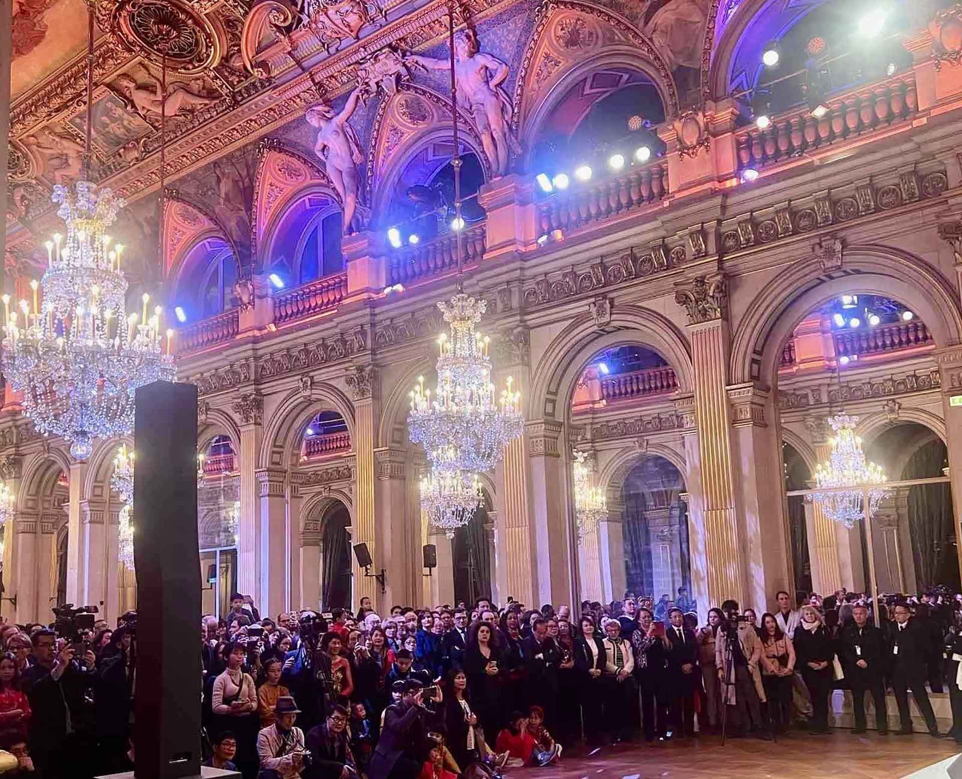 Đại sứ quán Việt Nam tại Pháp tổ chức đón Tết Giáp Thìn 2024 Đại sứ quán Việt Nam tại Pháp tổ chức đón Tết Giáp Thìn 2024