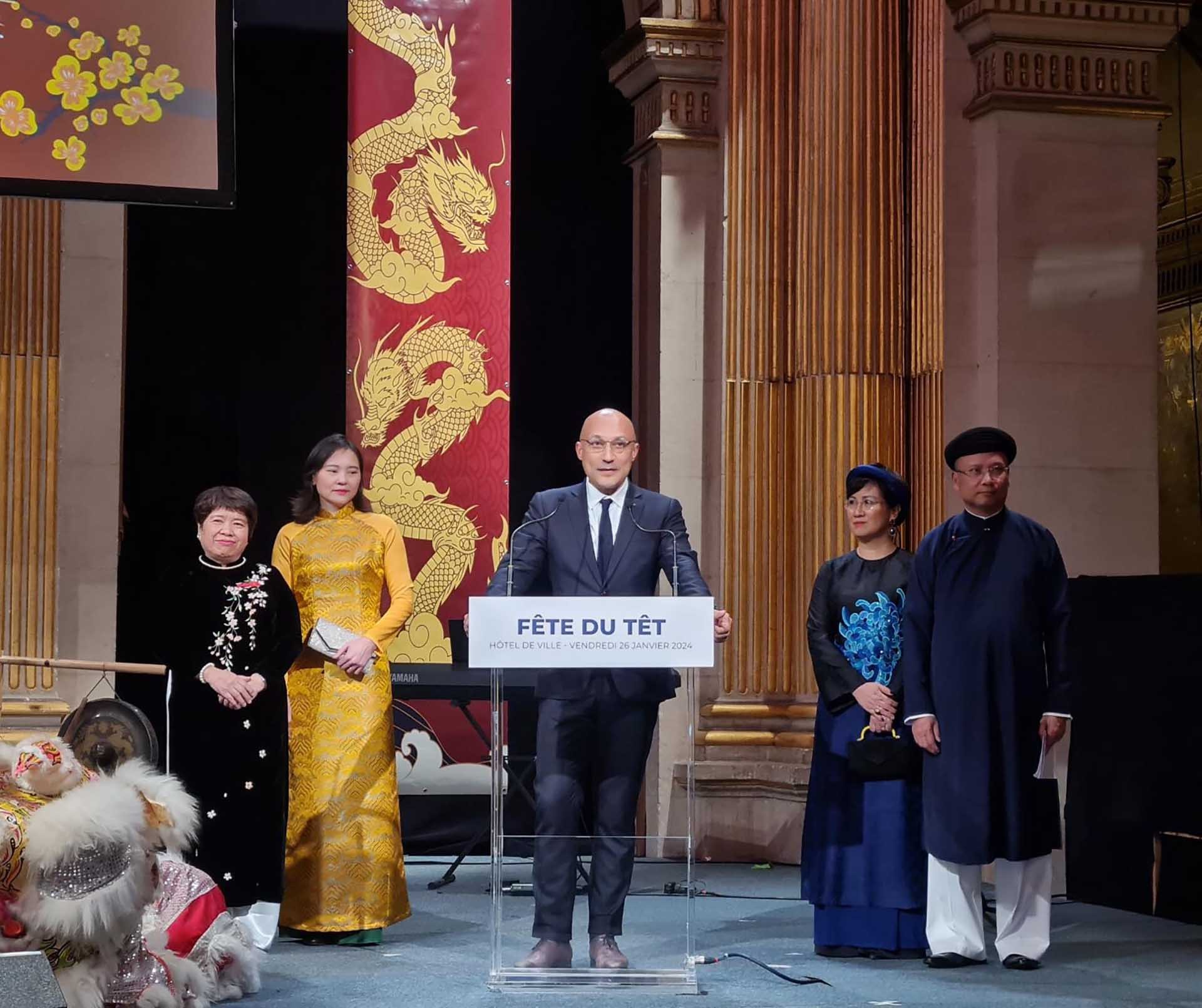 Đại sứ quán Việt Nam tại Pháp tổ chức đón Tết Giáp Thìn 2024 Đại sứ quán Việt Nam tại Pháp tổ chức đón Tết Giáp Thìn 2024
