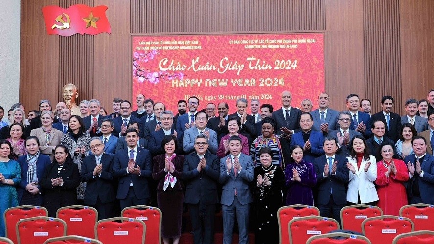 Gặp gỡ hữu nghị chào Xuân Giáp Thìn và tri ân bạn bè quốc tế