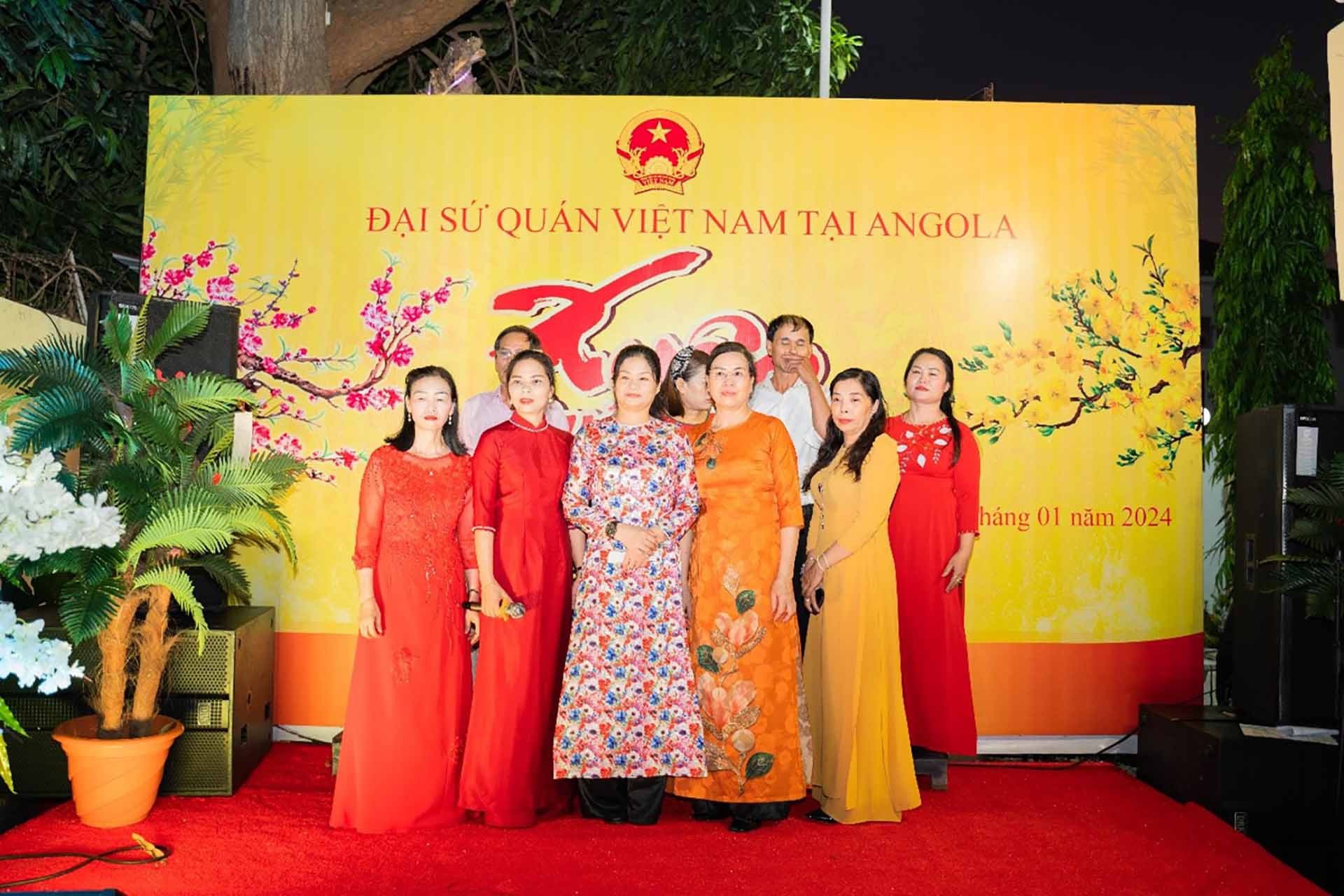 Đại sứ quán Việt Nam tại Angola tổ chức chương trình Tết cộng đồng Xuân Quê hương 2024