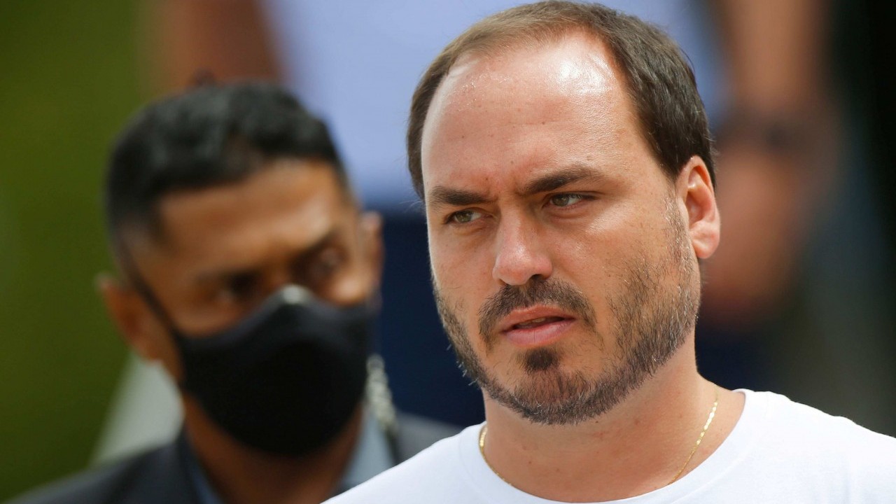 Cảnh sát liên bang Brazil điều tra con trai út cựu Tổng thống Jair Bolsonaro