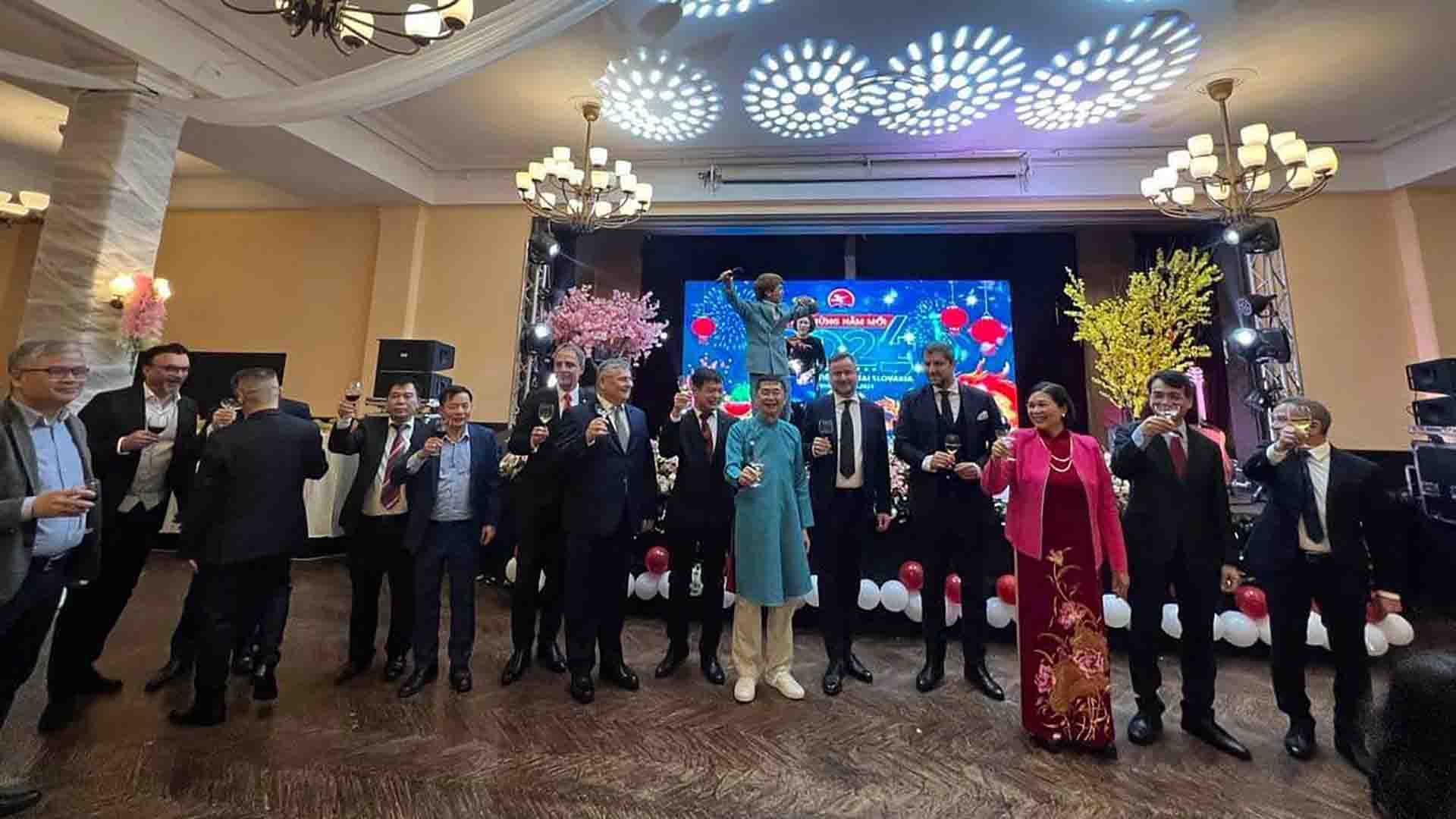 Đậm đà bản sắc văn hóa Việt Nam Tết cộng đồng tại Slovakia