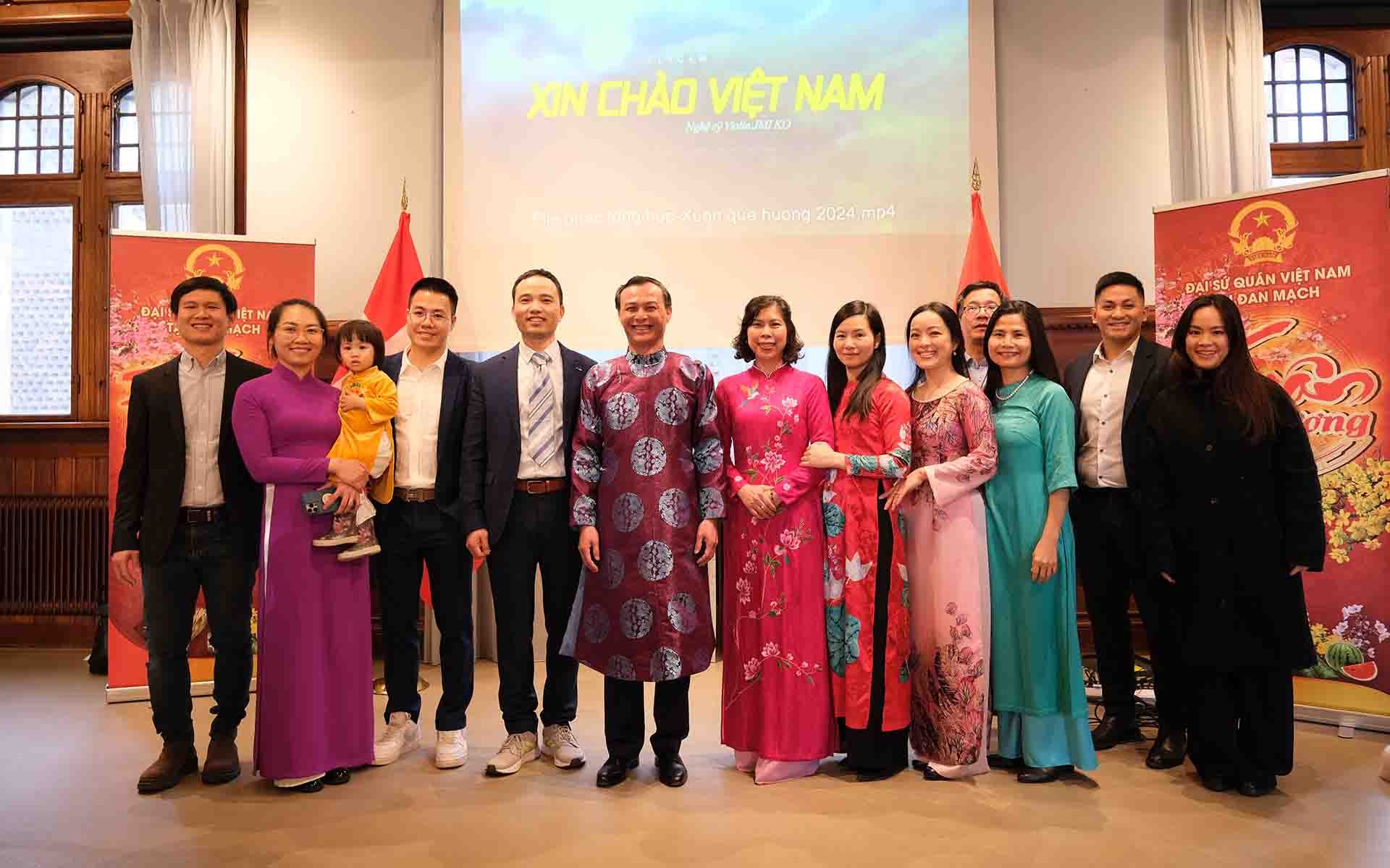 Xuân Quê hương 2024 tại Đan Mạch: Đầm ấm và xum vầy Xuân Quê hương 2024 tại Đan Mạch: Đầm ấm và xum vầy