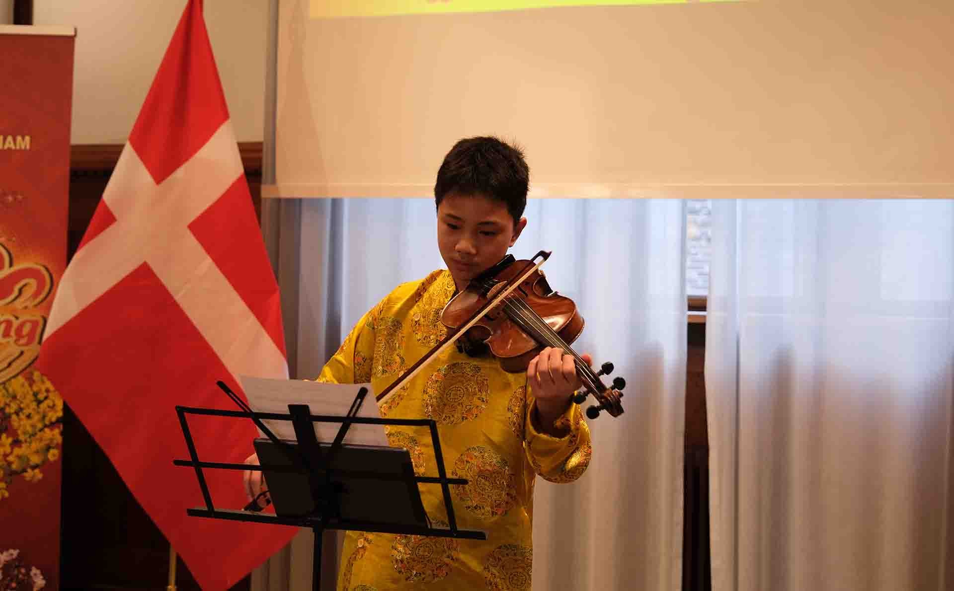 Xuân Quê hương 2024 tại Đan Mạch: Đầm ấm và xum vầy Xuân Quê hương 2024 tại Đan Mạch: Đầm ấm và xum vầy