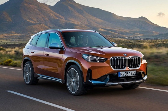 BMW X1 thế hệ mới được ví như là một chiếc xe thu nhỏ của BMW X5. BMW X1 thế hệ mới được ví như là một chiếc xe thu nhỏ của BMW X5.
