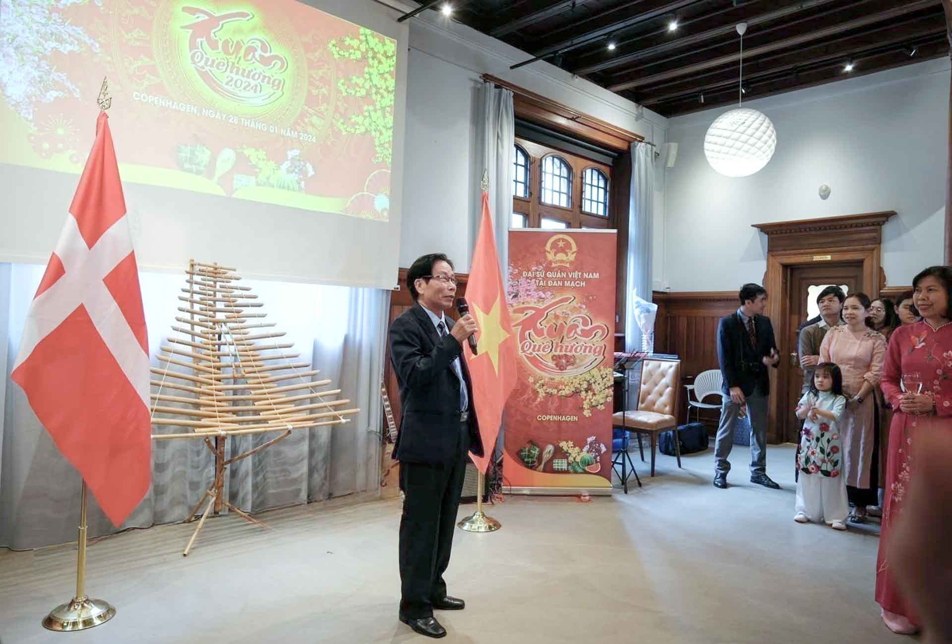 Xuân Quê hương 2024 tại Đan Mạch: Đầm ấm và sum vầy Xuân Quê hương 2024 tại Đan Mạch: Đầm ấm và sum vầy