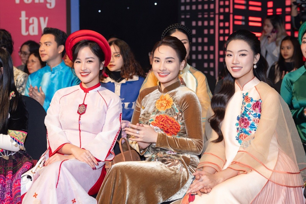 Gala truyền hình Tết Giáp thìn 2024: