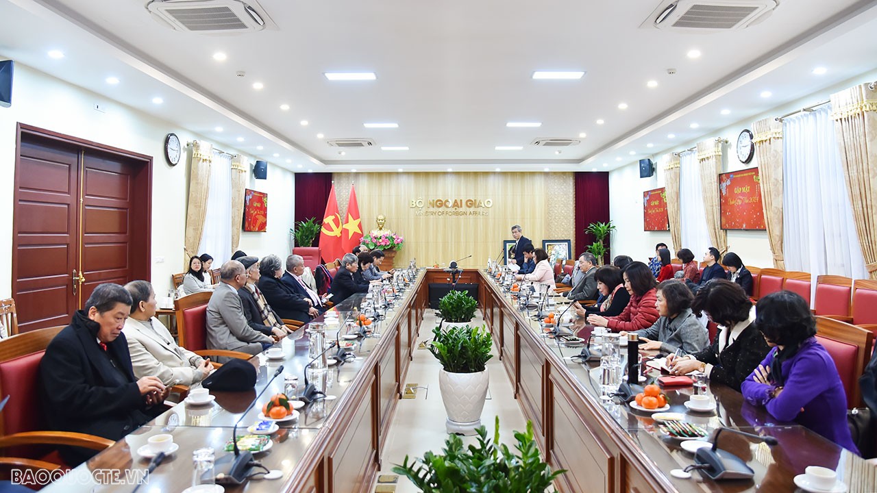 Gặp mặt các cán bộ hưu trí, các chuyên gia, học giả của Ủy ban quốc gia UNESCO Việt Nam Xuân Giáp Thìn 2024 Gặp mặt các cán bộ hưu trí, các chuyên gia, học giả của Ủy ban quốc gia UNESCO Việt Nam Xuân Giáp Thìn 2024