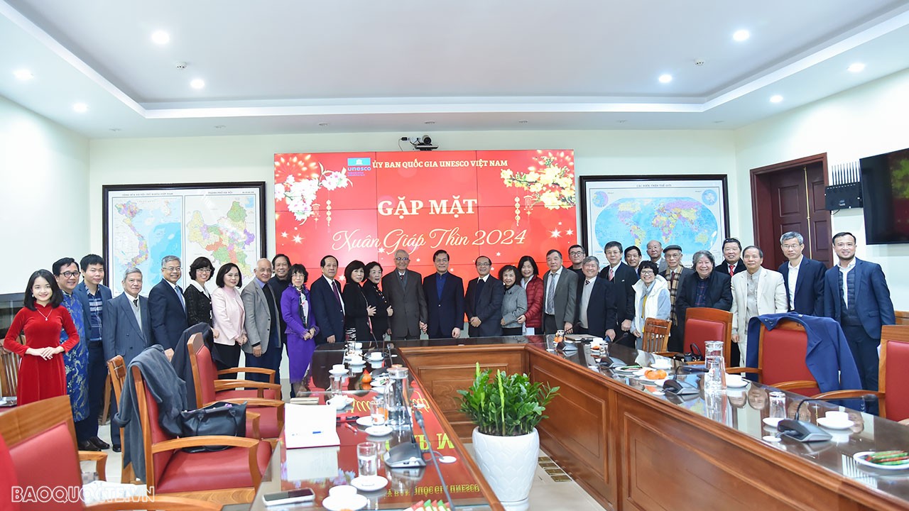 Gặp mặt các cán bộ hưu trí, các chuyên gia, học giả của Ủy ban quốc gia UNESCO Việt Nam Xuân Giáp Thìn 2024 Gặp mặt các cán bộ hưu trí, các chuyên gia, học giả của Ủy ban quốc gia UNESCO Việt Nam Xuân Giáp Thìn 2024
