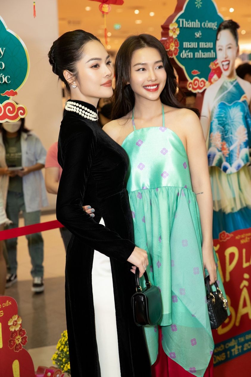 Dương Cẩm Lynh đằm thắm tại Gặp lại chị bầu Dương Cẩm Lynh đằm thắm tại Gặp lại chị bầu