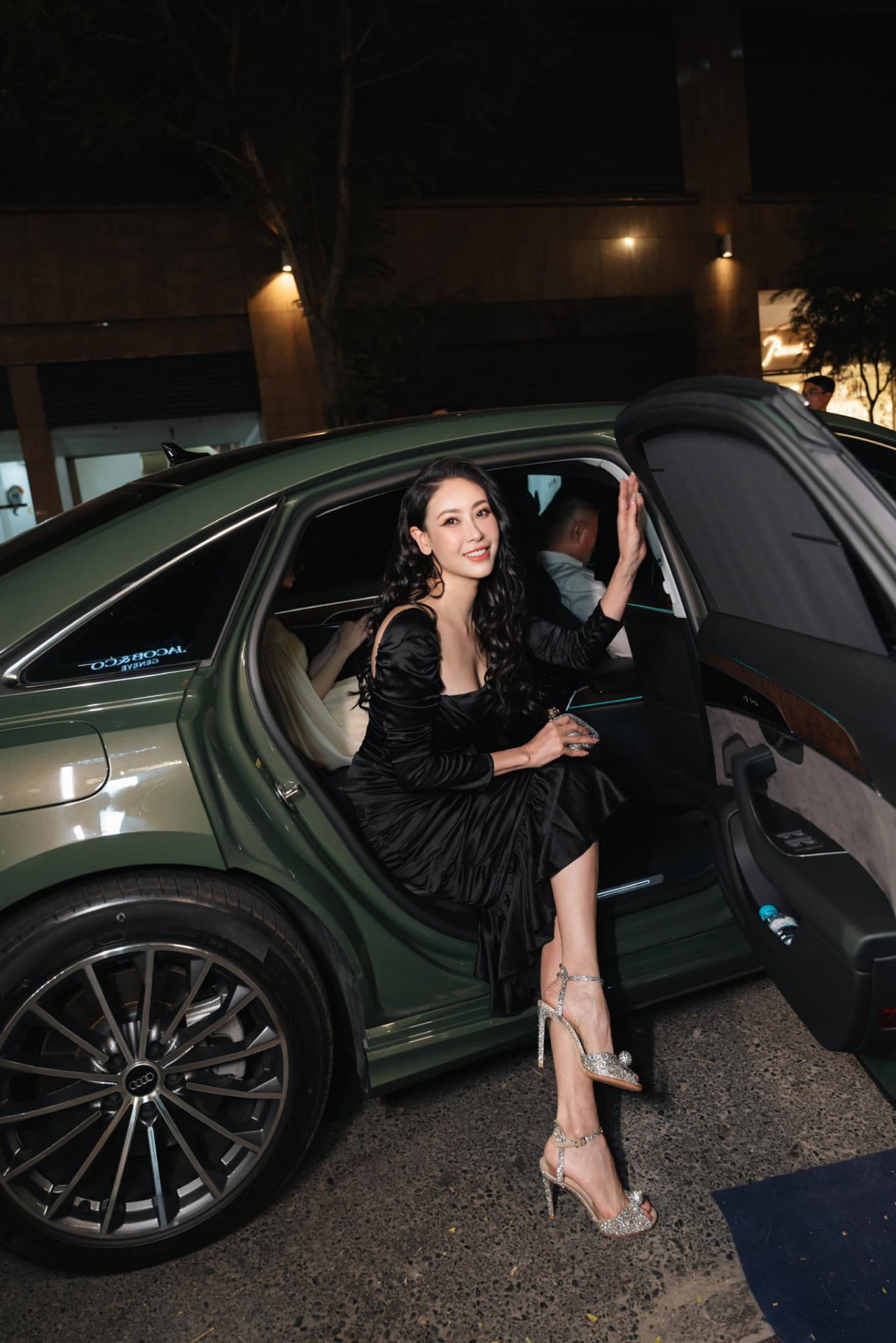 Hoa hậu Hà Kiều Anh