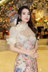 Thần thái đỉnh cao và vóc dáng quyến rũ của diễn viên Trương Ngọc Ánh