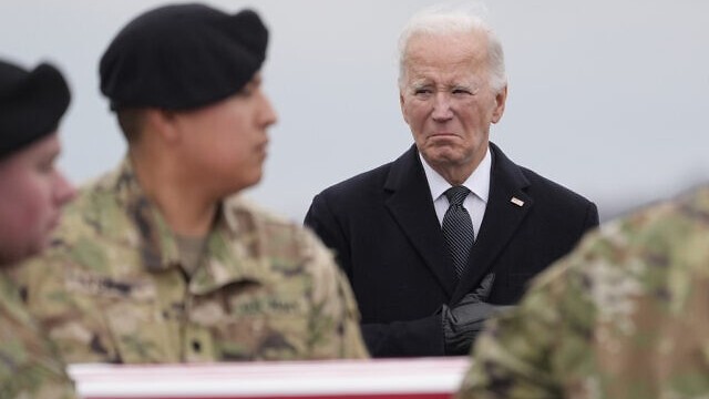 Mỹ bắt đầu trả đũa Iran: Trừng phạt IRGC, không kích hàng loạt mục tiêu ở Syria và Iraq