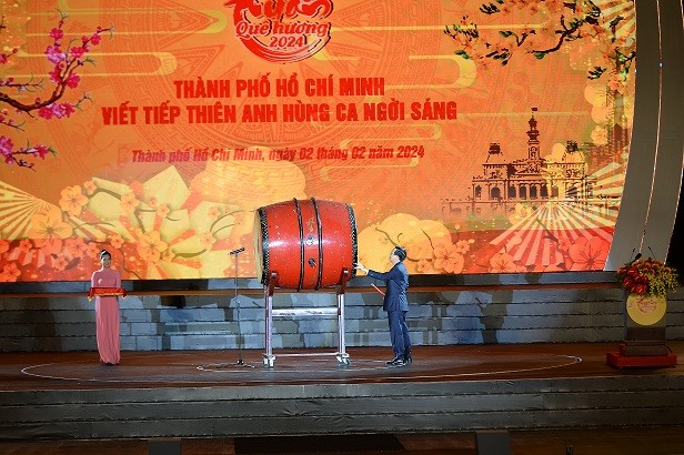 Đêm nghệ thuật Xuân Quê hương 2024: Toả sáng tinh thần đại đoàn kết, hòa hợp dân tộc Đêm nghệ thuật Xuân Quê hương 2024: Toả sáng tinh thần đại đoàn kết, hòa hợp dân tộc