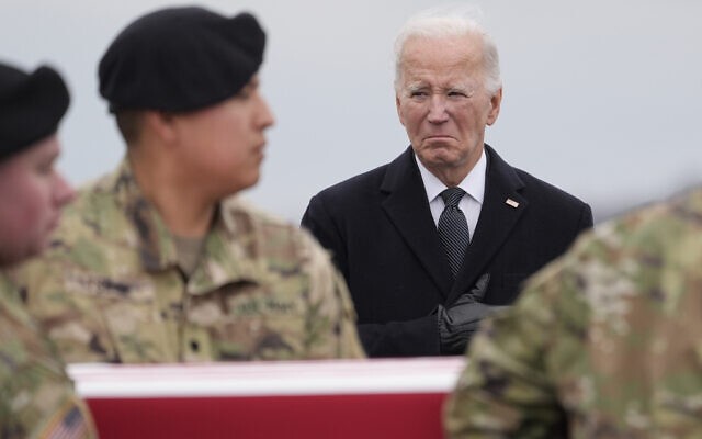 Mỹ bắt đầu trả đũa Iran: Trừng phạt IRGC, không kích hàng loạt mục tiêu ở Syria và Iraq. (Nguồn: AP)