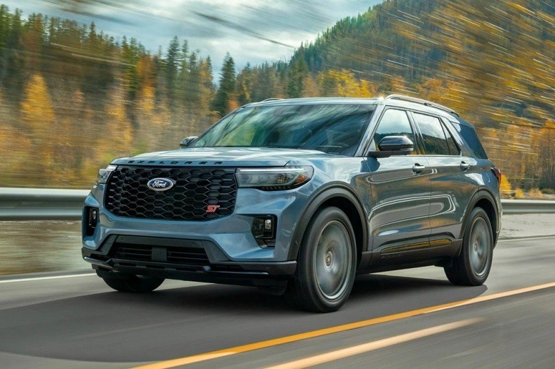 Cận cảnh Ford Explorer 2025 vừa ra mắt, giá từ 41.220 USD Cận cảnh Ford Explorer 2025 vừa ra mắt, giá từ 41.220 USD