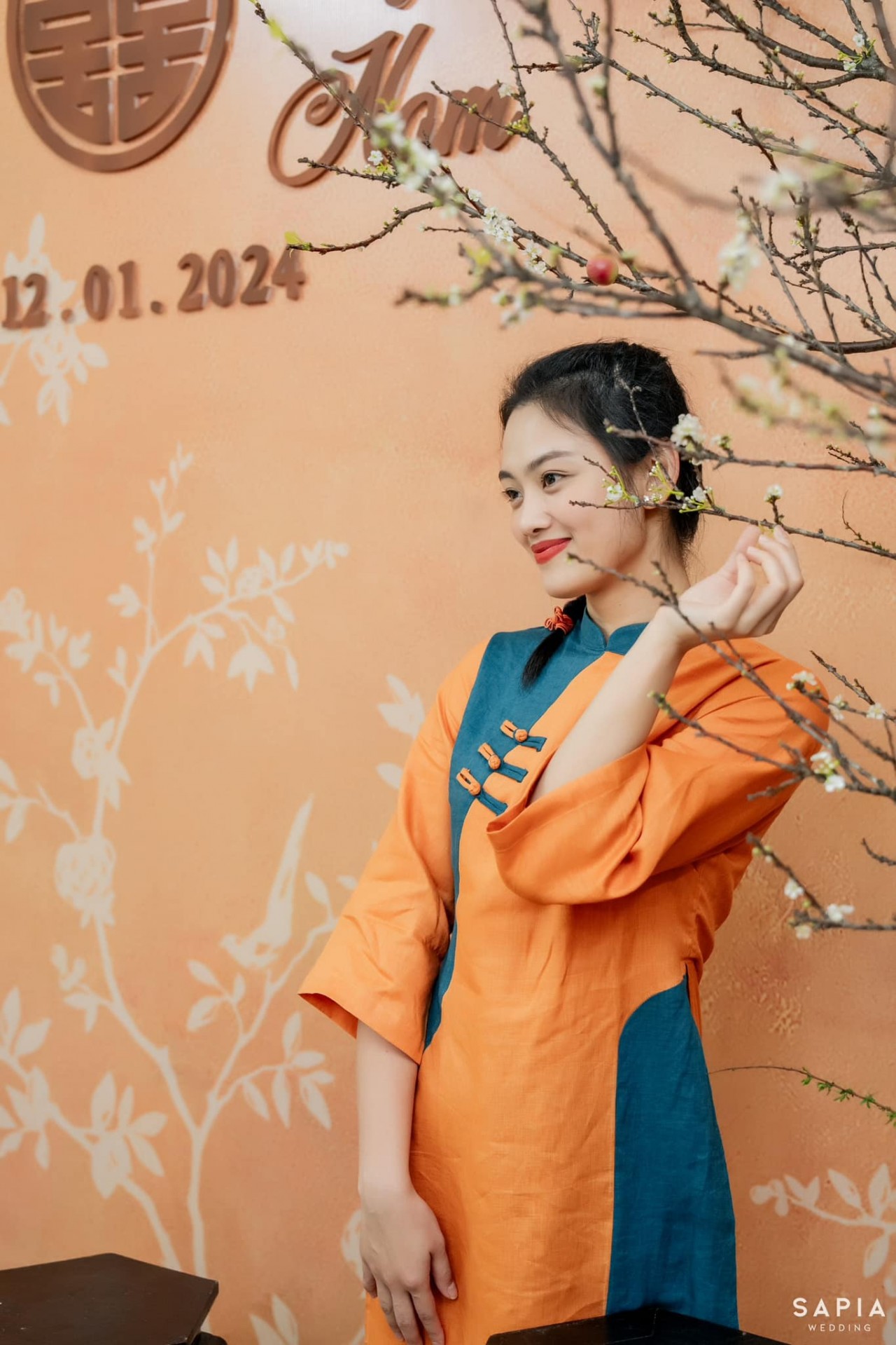 Hoa khôi bóng chuyền Thu Hoài đẹp rạng rỡ