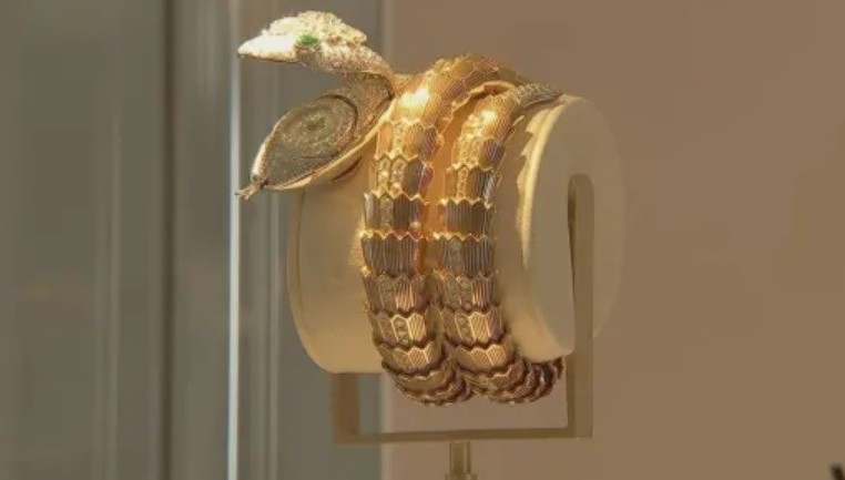 Nhu cầu của phụ nữ và Gen Z khiến cuộc đua đồng hồ xa xỉ toàn cầu nóng lên