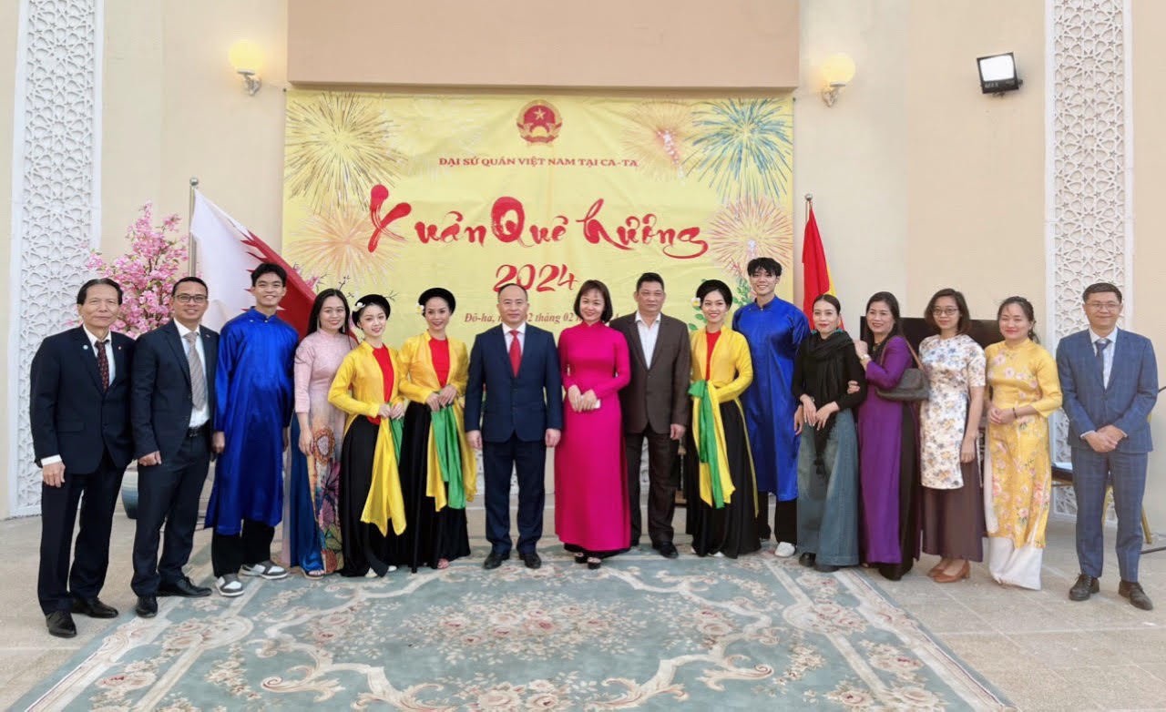 Đại sứ quán Việt Nam tại Qatar tổ chức chương trình Xuân quê hương 2024 Đại sứ quán Việt Nam tại Qatar tổ chức chương trình Xuân quê hương 2024