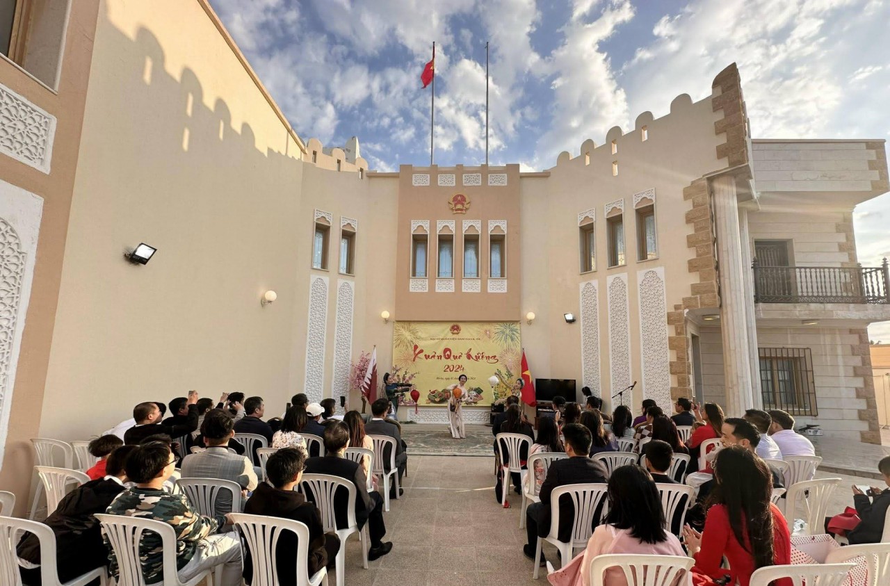 Đại sứ quán Việt Nam tại Qatar tổ chức chương trình Xuân quê hương 2024 Đại sứ quán Việt Nam tại Qatar tổ chức chương trình Xuân quê hương 2024