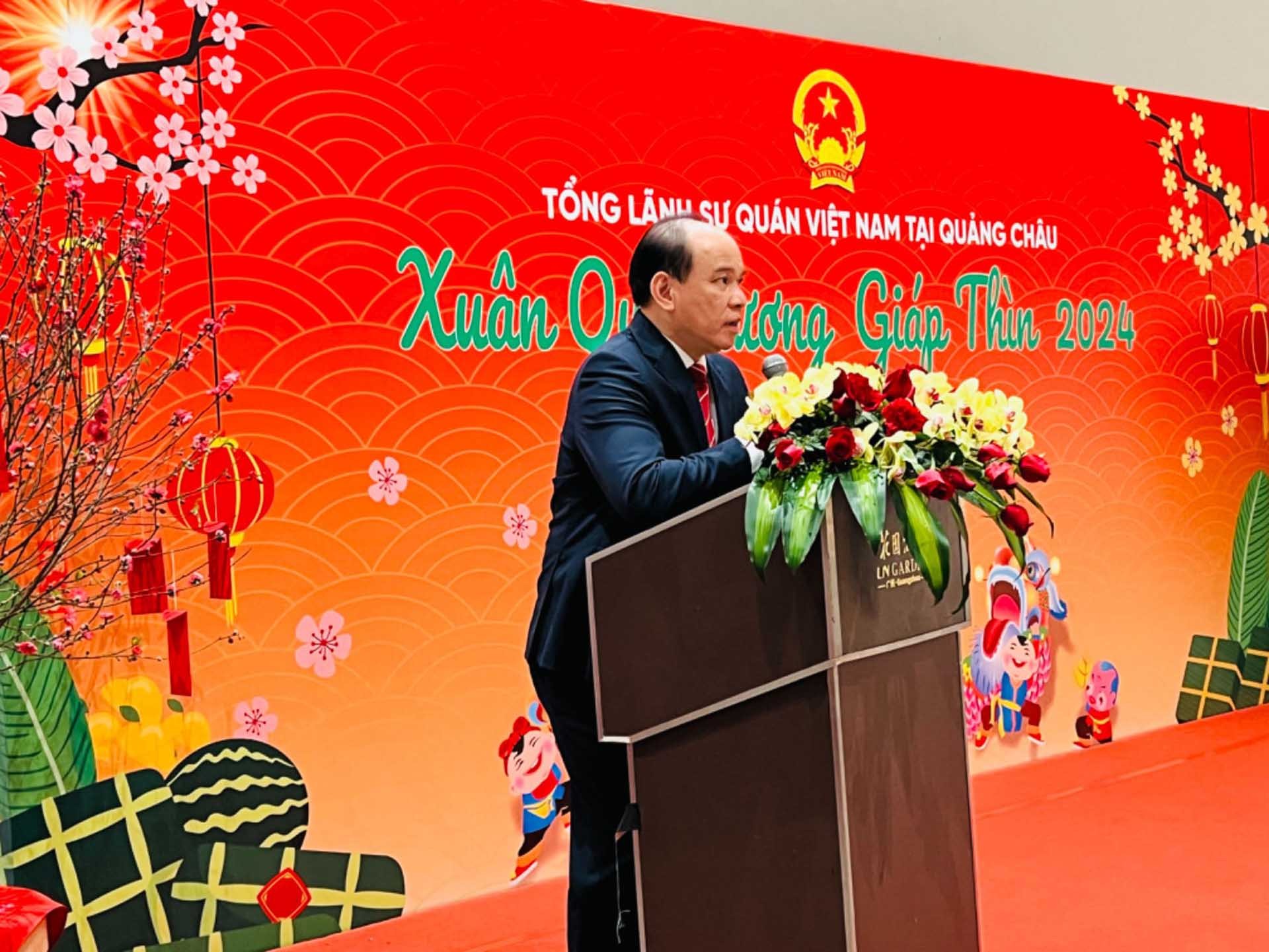 Tổng lãnh sự quán Việt Nam tại Quảng Châu tổ chức gặp gỡ Xuân Giáp Thìn 2024