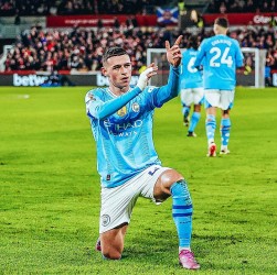 Ngoại hạng Anh: Hình ảnh trận đấu Phil Foden lập hat-trick, Man City thắng ấn tượng trước Brentford