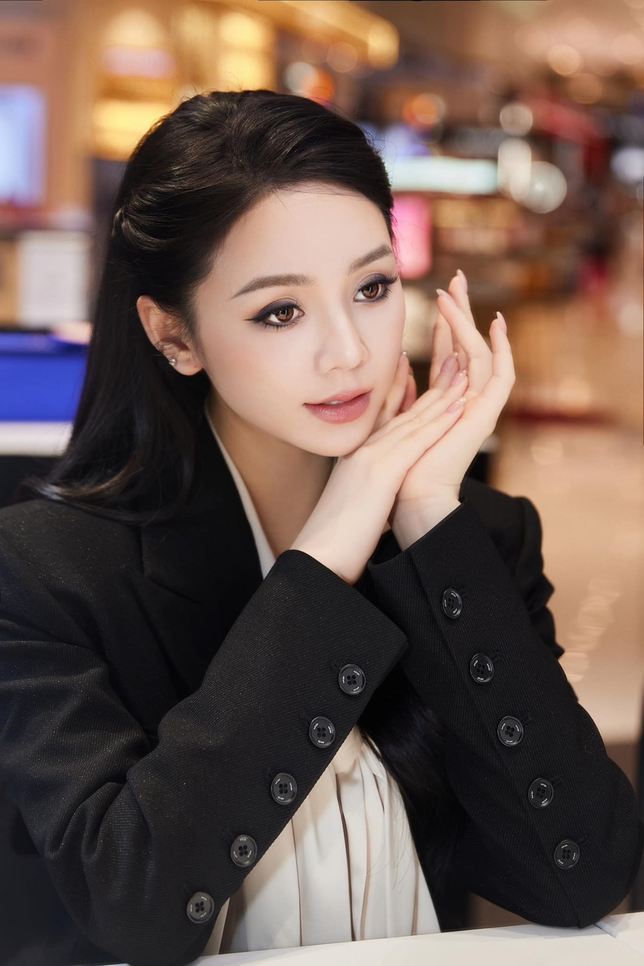 Diễn viên Quỳnh Kool lên đồ 'cực ngọt'