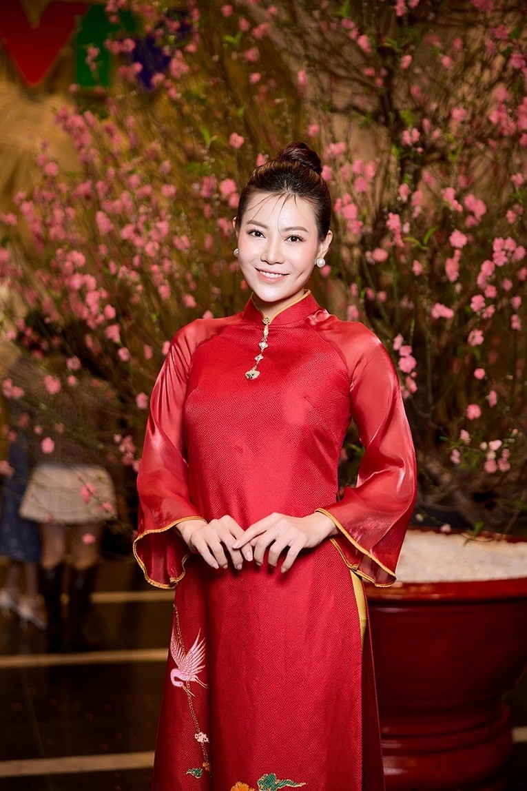 Diễn viên Thanh Hương có một năm thành công với vai chính trong phim Ghi hình chương trình Tết 2024: Dàn nữ diễn viên truyền hình chọn áo dài sắc Xuân do Hoa hậu Ngọc Hân thiết kết