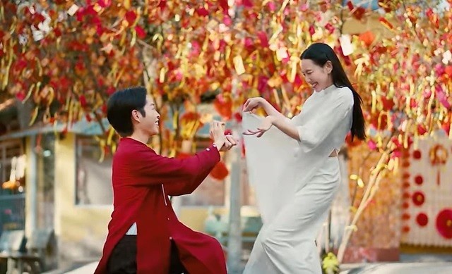 Đi chùa cầu duyên: Ca sĩ Đức Phúc mời Hoa hậu Thùy Tiên tham gia MV dịp Valentine 2024 Đi chùa cầu duyên: Ca sĩ Đức Phúc mời Hoa hậu Thùy Tiên tham gia MV dịp Valentine 2024