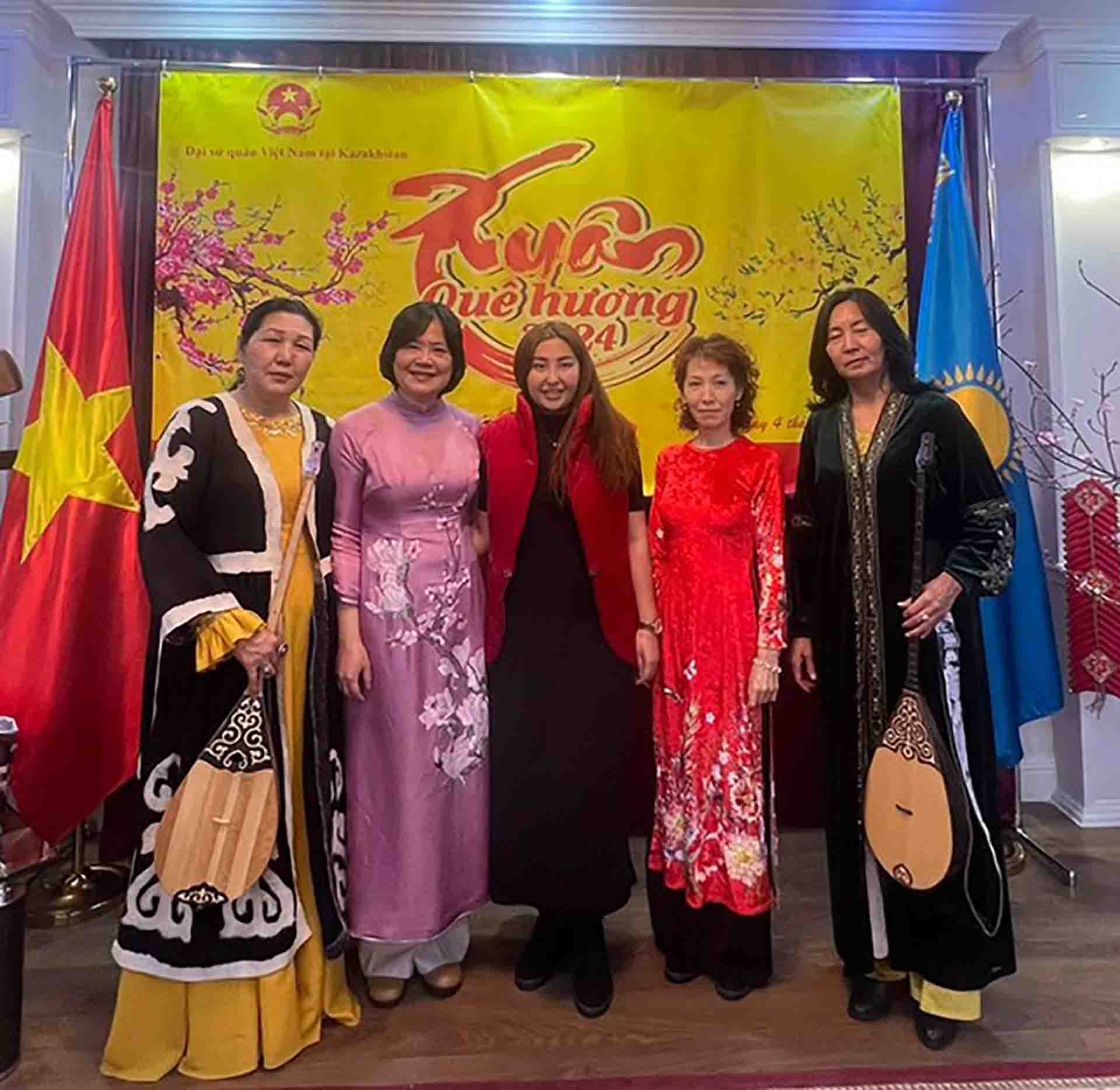 Xuân Quê hương 2024 đầm ấm tại Kazakhstan