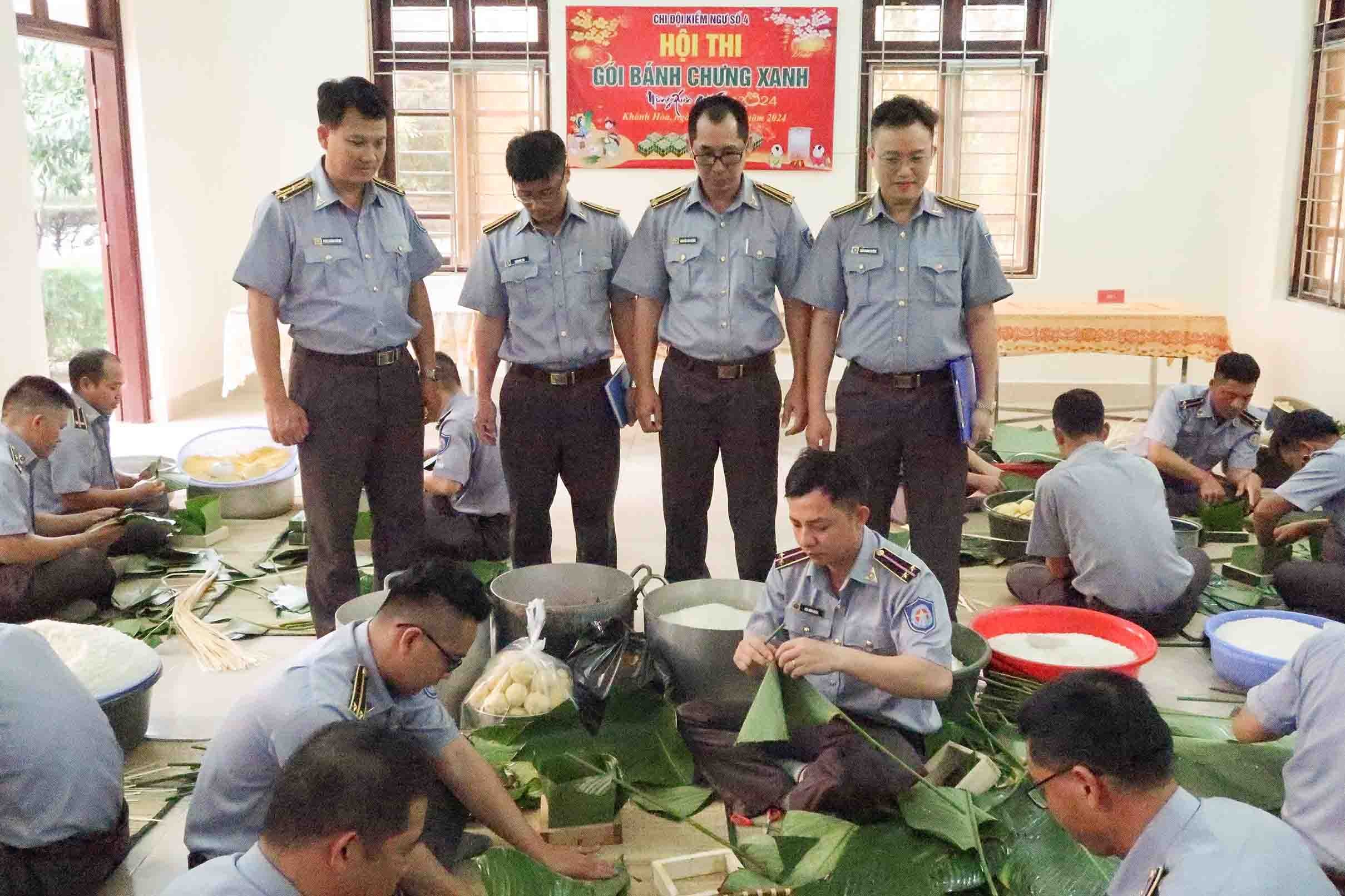 Lực lượng hải quân đón Tết thế nào?