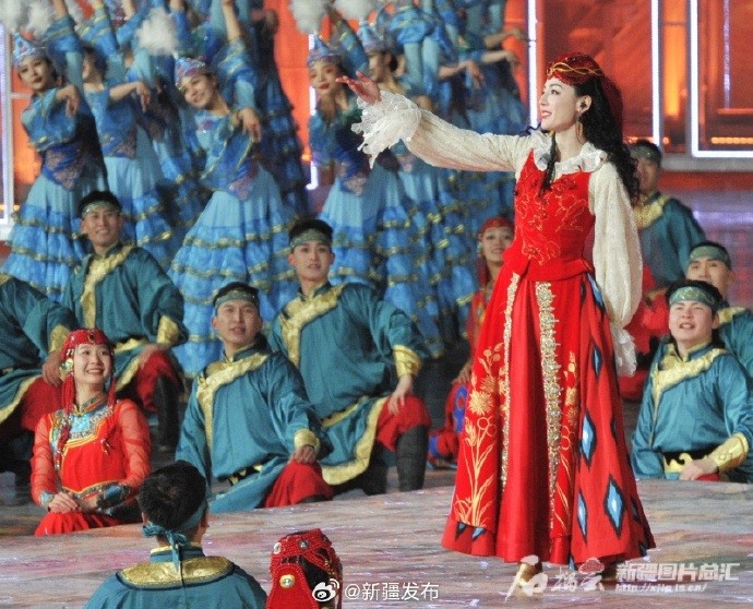 Địch Lệ Nhiệt Ba Địch Lệ Nhiệt Ba