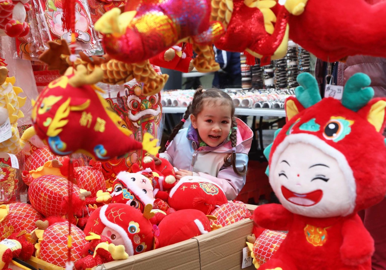 Không khí tưng bừng đón Tết nguyên đán trên khắp thế giới