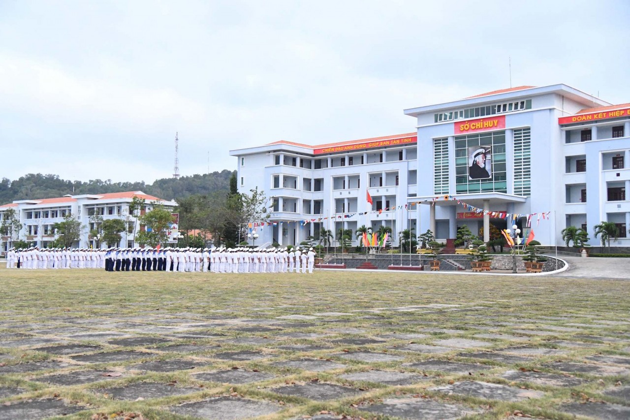 Vùng 5 Hải quân: Vui Xuân, đón Tết, sẵn sàng chiến đấu cao Vùng 5 Hải quân: Vui Xuân, đón Tết, sẵn sàng chiến đấu cao