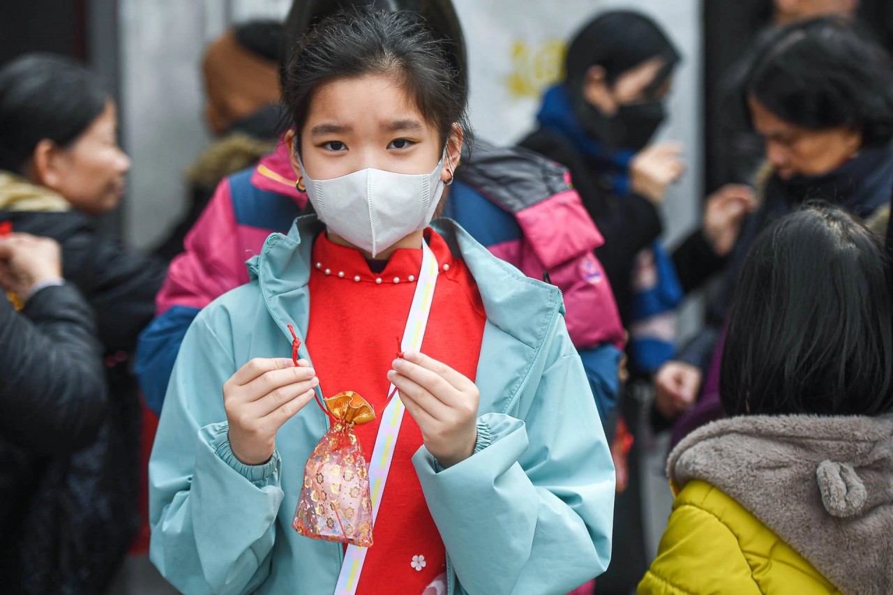 Người dân Hà Nội nô nức đi lễ đầu năm mới