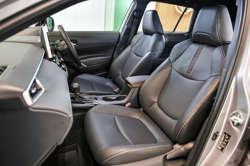 Cận cảnh Toyota Corolla Cross 2024 vừa ra mắt tại Thái Lan, giá từ 680 triệu đồng Cận cảnh Toyota Corolla Cross 2024 vừa ra mắt tại Thái Lan, giá từ 680 triệu đồng