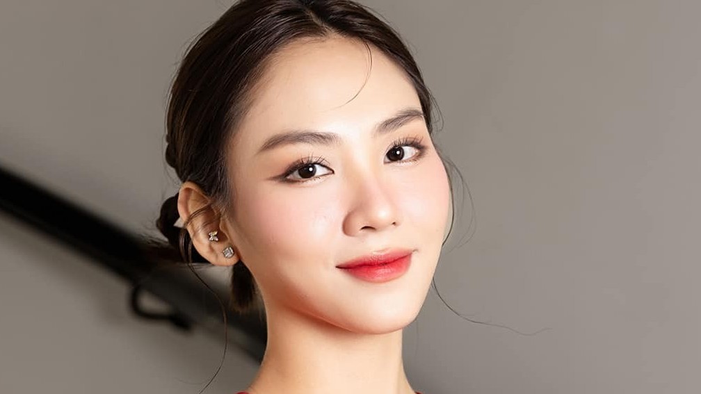 Nhan sắc thăng hạng của Hoa hậu Mai Phương