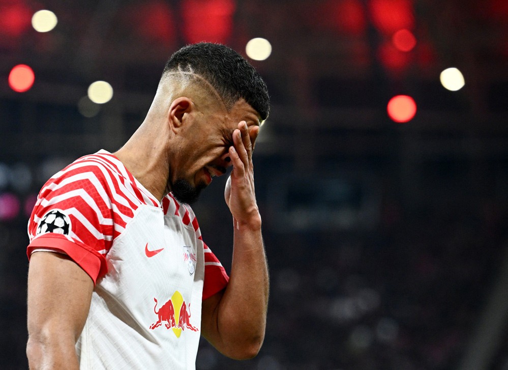 Nỗi thất vọng của cầu thủ RB Leipzig.