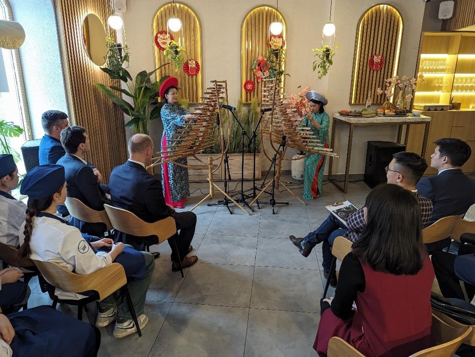 Chuỗi hoạt động mừng Xuân Giáp Thìn 2024 của cộng đồng người Việt Nam tại Ba Lan Chuỗi hoạt động mừng Xuân Giáp Thìn 2024 của cộng đồng người Việt Nam tại Ba Lan