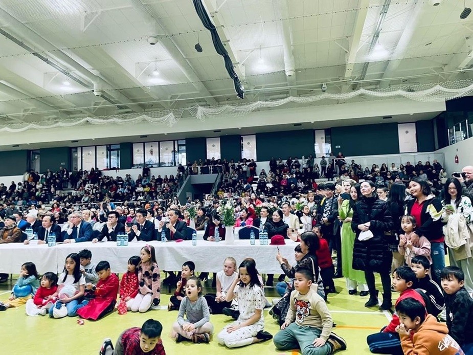 Chuỗi hoạt động mừng Xuân Giáp Thìn 2024 của cộng đồng người Việt Nam tại Ba Lan Chuỗi hoạt động mừng Xuân Giáp Thìn 2024 của cộng đồng người Việt Nam tại Ba Lan