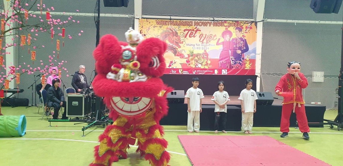 Chuỗi hoạt động mừng Xuân Giáp Thìn 2024 của cộng đồng người Việt Nam tại Ba Lan Chuỗi hoạt động mừng Xuân Giáp Thìn 2024 của cộng đồng người Việt Nam tại Ba Lan