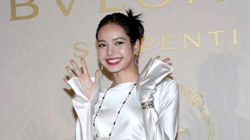 The White Lotus: Lisa BlackPink lần đầu làm diễn viên trong bộ phim truyền hình dài tập